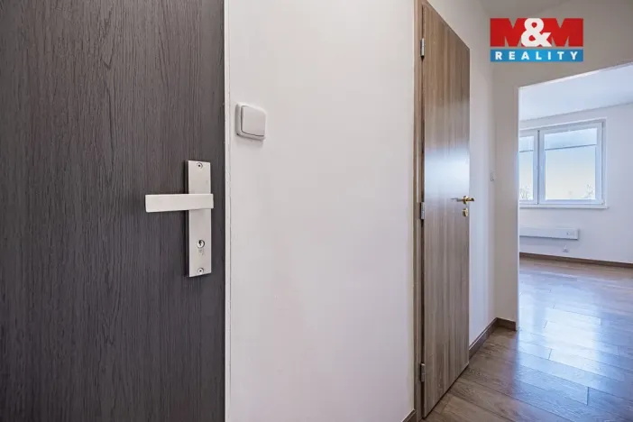 Prodej bytu 1+kk, Doubravčice, V bytovkách, 35 m2