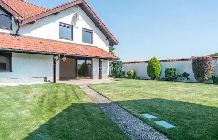 Pronájem rodinného domu, Horoměřice, 280 m2