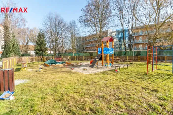 Prodej bytu 3+1, Jesenice, V Lázních, 72 m2