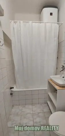 Pronájem bytu 2+kk, Praha - Košíře, Pod Kavalírkou, 48 m2