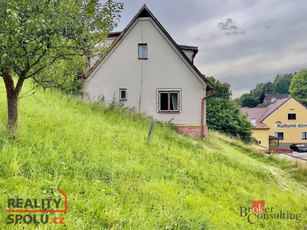 Prodej rodinného domu, Maršov u Úpice, 145 m2