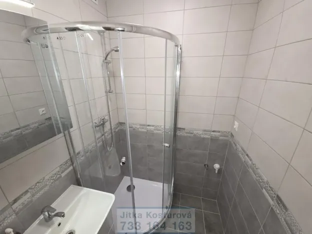 Pronájem bytu 2+1, Krnov - Pod Bezručovým vrchem, Seifertova, 55 m2