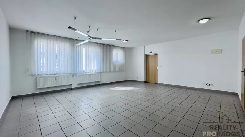 Pronájem kanceláře, Hodonín, Národní třída, 52 m2