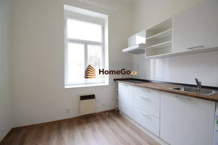 Pronájem bytu 1+1, Praha - Vršovice, Sevastopolská, 30 m2