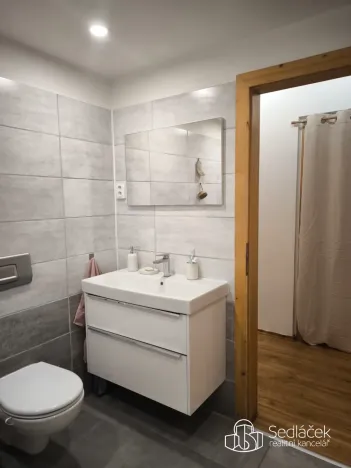 Pronájem bytu 2+1, Karlovy Vary - Drahovice, Vítězná, 69 m2