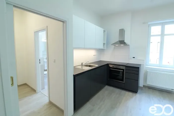 Pronájem bytu 2+kk, Kolín - Kolín II, Riegrovo náměstí, 58 m2
