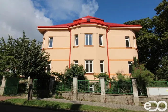 Pronájem bytu 2+kk, Kolín - Kolín II, Riegrovo náměstí, 58 m2