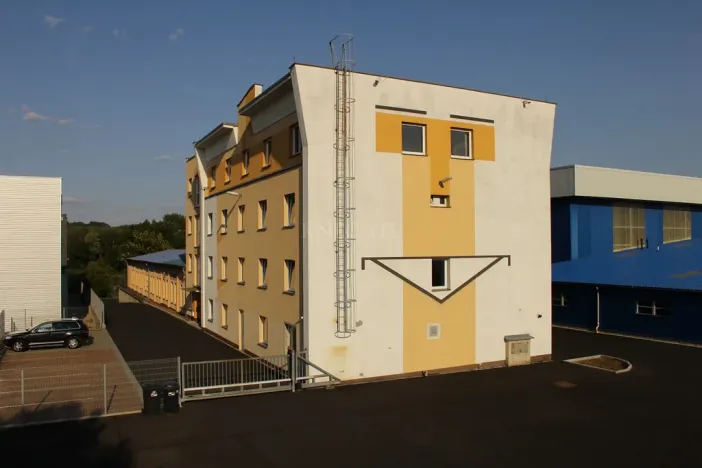 Pronájem kanceláře, Karlovy Vary, Mariánskolázeňská, 16 m2