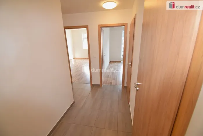 Pronájem bytu 4+kk, Praha - Uhříněves, Oty Bubeníčka, 78 m2