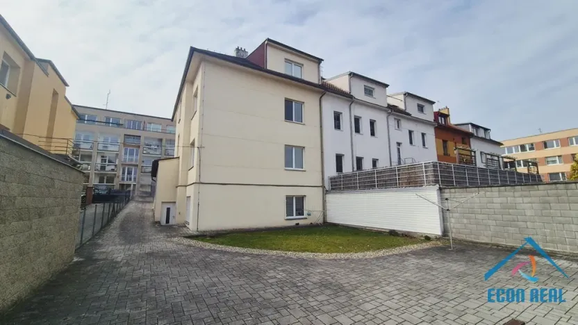 Pronájem bytu 3+1, Praha - Strašnice, Královická, 82 m2