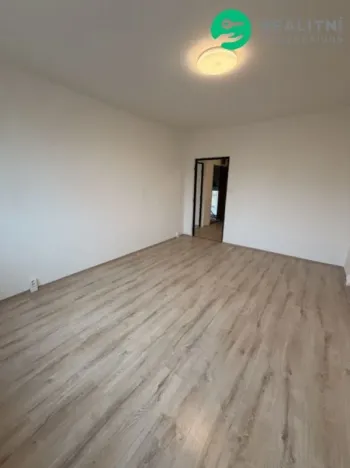 Pronájem bytu 2+1, Chomutov, Školní pěšina, 59 m2