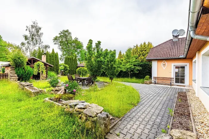 Prodej rodinného domu, Horní Skrýchov, 230 m2