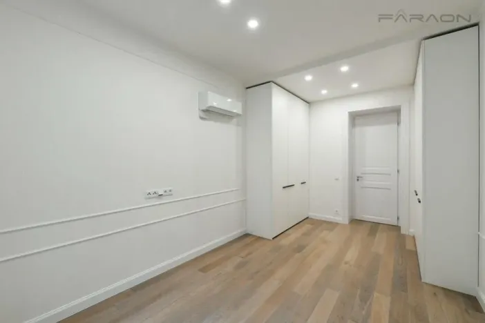 Pronájem bytu 4+kk, Praha - Vinohrady, náměstí Jiřího z Poděbrad, 118 m2