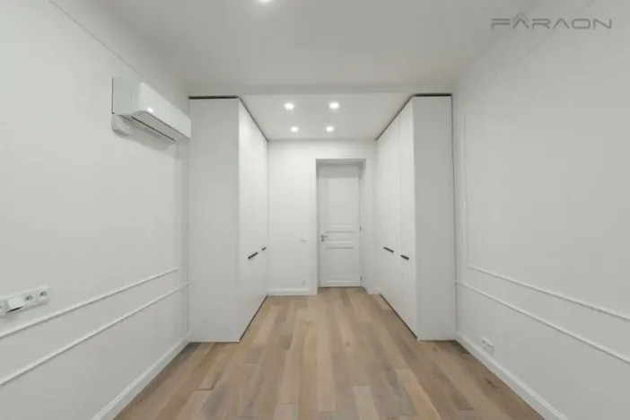 Pronájem bytu 4+kk, Praha - Vinohrady, náměstí Jiřího z Poděbrad, 118 m2