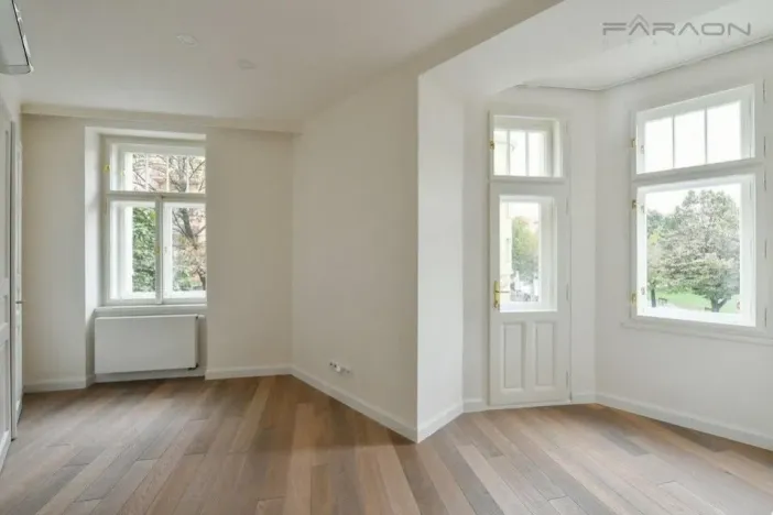 Pronájem bytu 4+kk, Praha - Vinohrady, náměstí Jiřího z Poděbrad, 118 m2