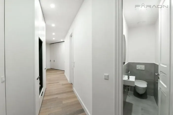 Pronájem bytu 4+kk, Praha - Vinohrady, náměstí Jiřího z Poděbrad, 118 m2