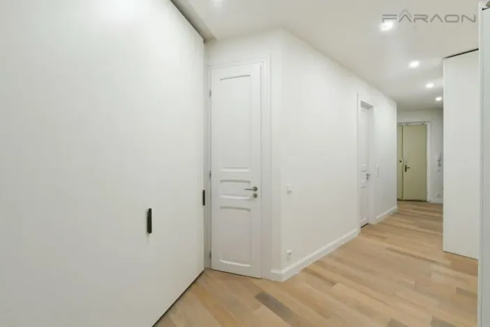 Pronájem bytu 4+kk, Praha - Vinohrady, náměstí Jiřího z Poděbrad, 118 m2