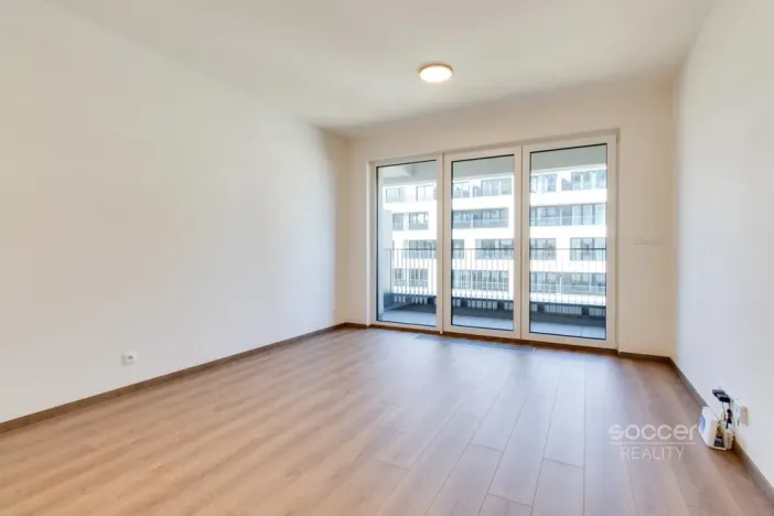 Pronájem bytu 1+kk, Praha - Hloubětín, Poděbradská, 32 m2