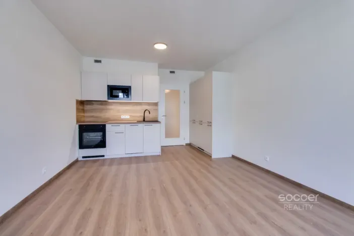 Pronájem bytu 1+kk, Praha - Hloubětín, Poděbradská, 32 m2