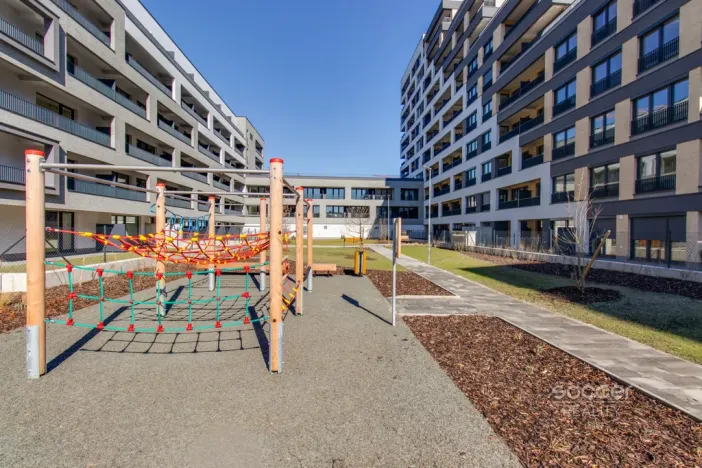 Pronájem bytu 1+kk, Praha - Hloubětín, Poděbradská, 32 m2