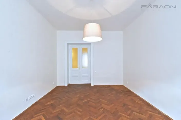 Pronájem bytu 3+kk, Praha - Vinohrady, náměstí Jiřího z Poděbrad, 93 m2