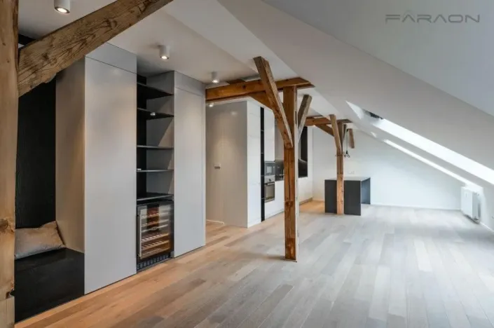 Pronájem bytu 3+kk, Praha - Vinohrady, náměstí Jiřího z Poděbrad, 156 m2