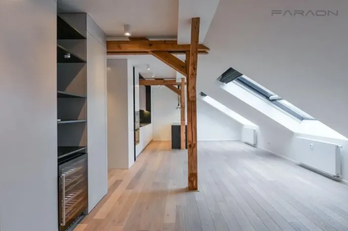 Pronájem bytu 3+kk, Praha - Vinohrady, náměstí Jiřího z Poděbrad, 156 m2