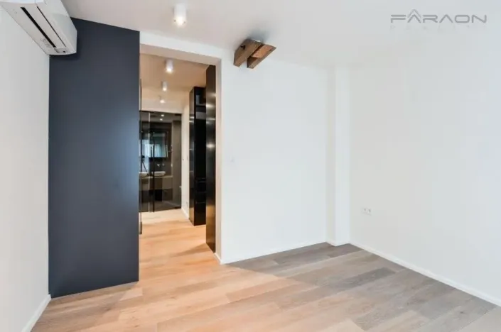 Pronájem bytu 3+kk, Praha - Vinohrady, náměstí Jiřího z Poděbrad, 156 m2