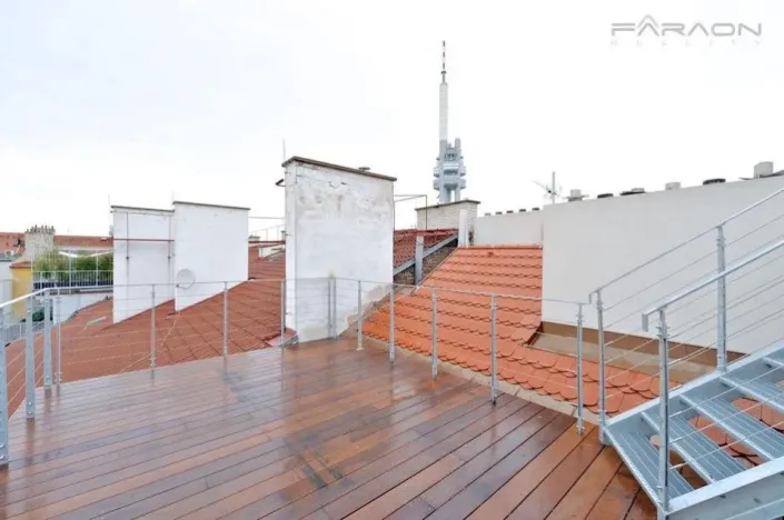 Pronájem bytu 2+kk, Praha - Vinohrady, náměstí Jiřího z Poděbrad, 60 m2