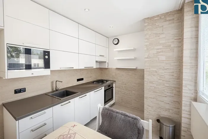 Pronájem bytu 3+1, Praha - Braník, Žalmanova, 67 m2