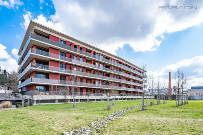 Pronájem bytu 1+kk, Praha - Modřany, Vrátnická, 38 m2