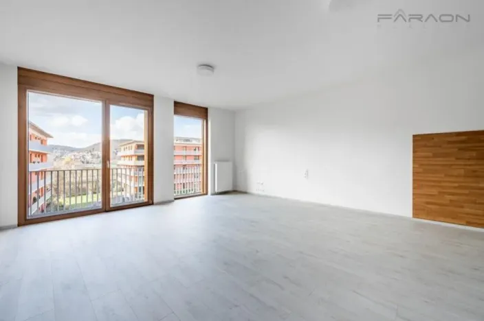 Pronájem bytu 1+kk, Praha - Modřany, Vrátnická, 38 m2
