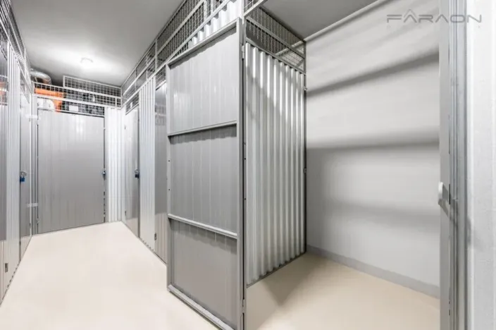 Pronájem bytu 1+kk, Praha - Modřany, Vrátnická, 38 m2