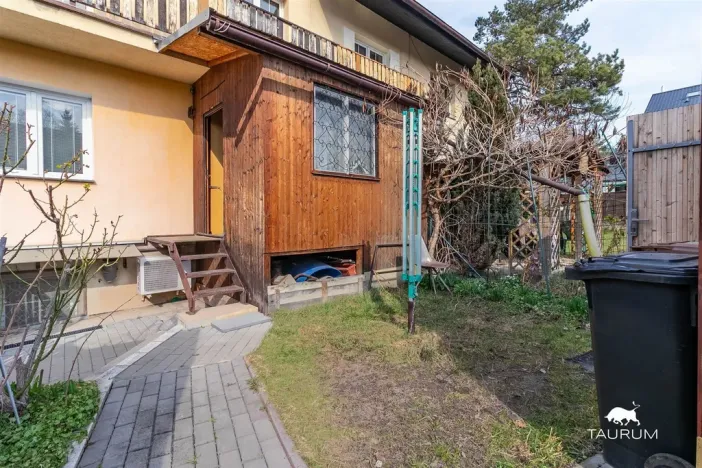 Prodej bytu 2+1, Praha - Dolní Chabry, Bolebořská, 47 m2