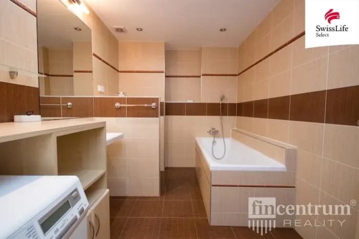 Pronájem bytu 2+kk, Pardubice, náměstí Dukelských hrdinů, 59 m2