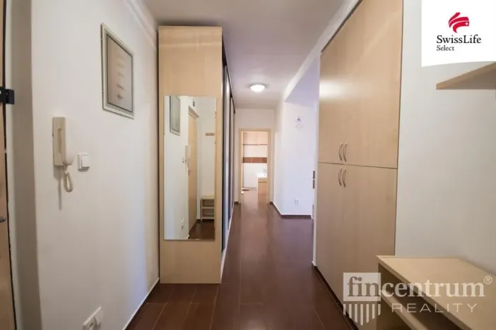 Pronájem bytu 2+kk, Pardubice, náměstí Dukelských hrdinů, 59 m2