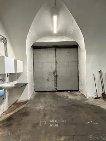 Pronájem skladu, Hajany, 900 m2