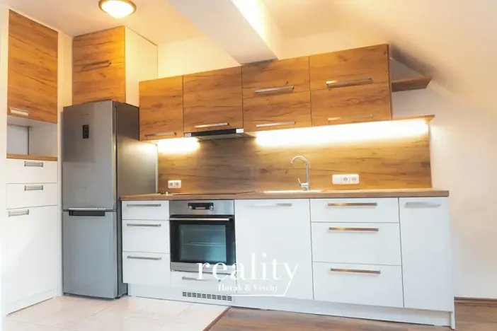 Prodej bytu 2+kk, Hrušovany nad Jevišovkou, Na Vršku, 57 m2