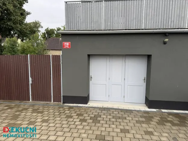 Prodej bytu 4+kk, Praha - Lochkov, K Lahovské, 99 m2