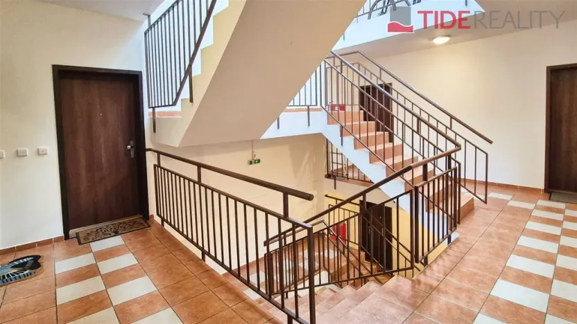 Pronájem bytu 1+1, Horoměřice, T. G. Masaryka, 52 m2