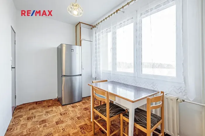 Pronájem bytu 1+1, Jindřichův Hradec, sídliště Vajgar, 42 m2