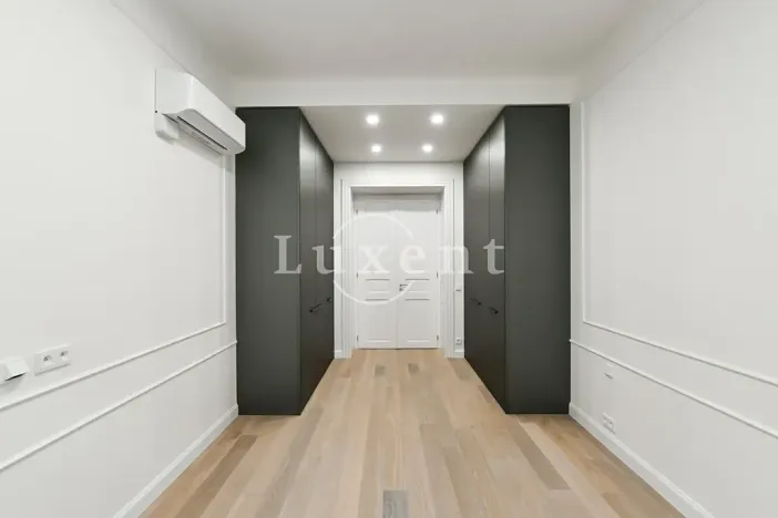 Pronájem bytu 4+kk, Praha - Vinohrady, náměstí Jiřího z Poděbrad, 118 m2