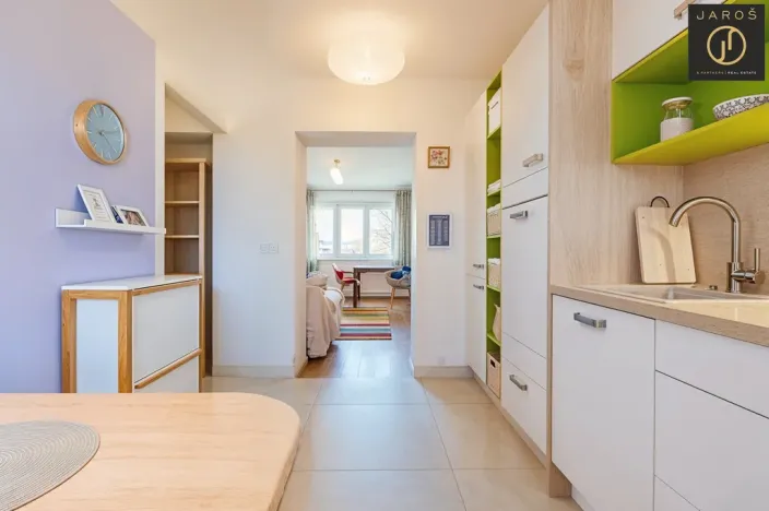 Prodej bytu 2+1, Ostrov, Klicperova, 77 m2