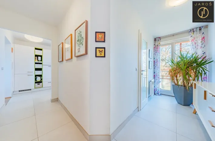 Prodej bytu 2+1, Ostrov, Klicperova, 77 m2