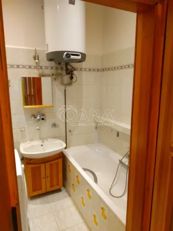 Pronájem bytu 2+kk, Praha - Nusle, Táborská, 57 m2