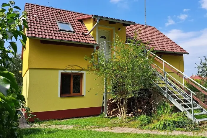 Pronájem bytu 3+1, Hluboká nad Vltavou, Sadová, 60 m2