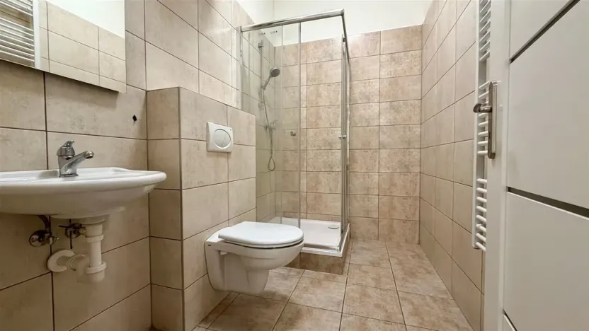 Pronájem bytu 2+kk, Cheb, náměstí Krále Jiřího z Poděbrad, 69 m2