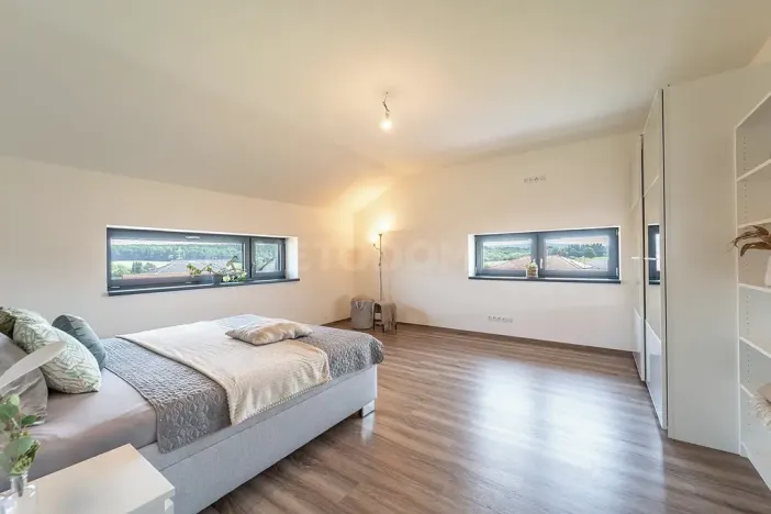 Prodej rodinného domu, Kornatice, 270 m2