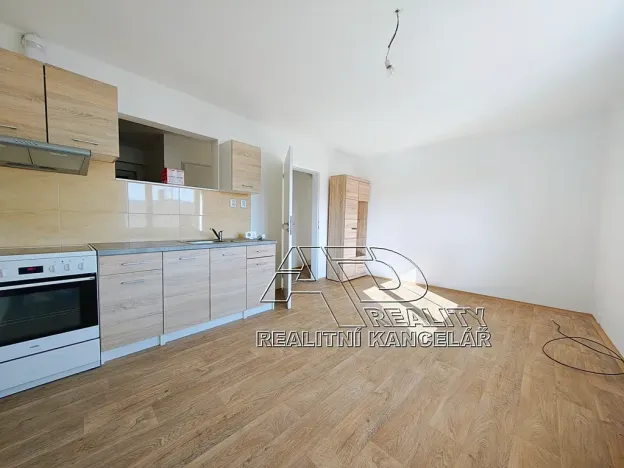 Pronájem bytu 2+kk, České Budějovice, Suchovrbenské nám., 44 m2