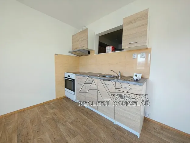 Pronájem bytu 2+kk, České Budějovice, Suchovrbenské nám., 44 m2